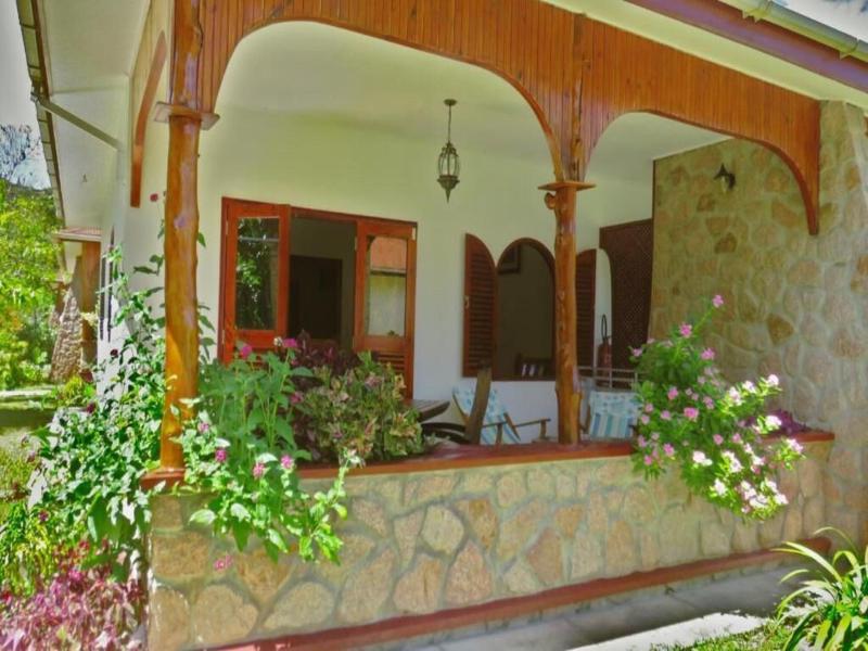 The Islanders Hotel