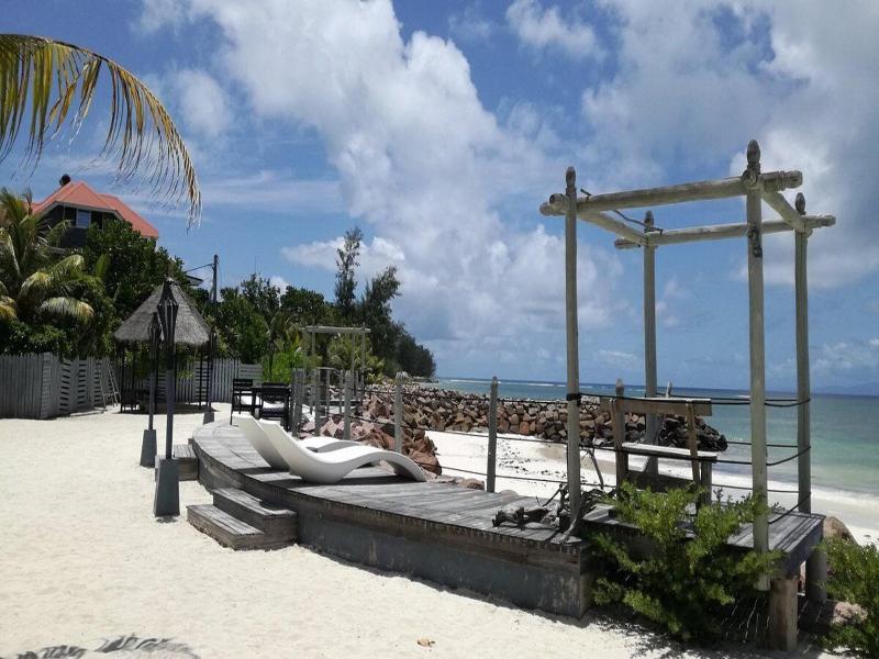 The Islanders Hotel