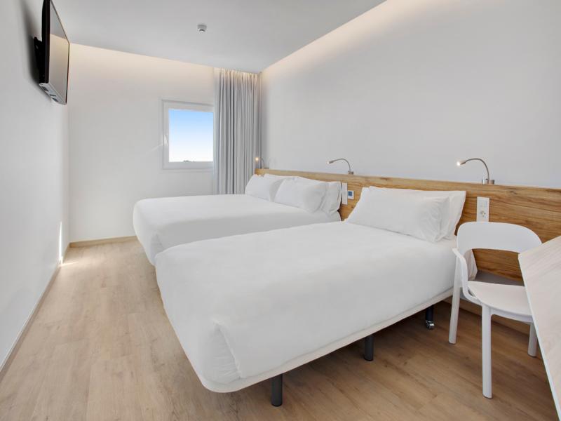 B&B Hotel Porto Expo Aeroporto image