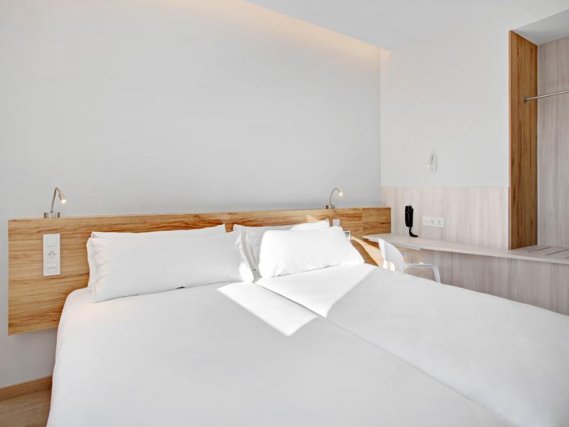 B&B Hotel Porto Expo Aeroporto image