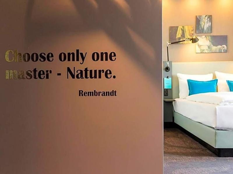 Motel One Amsterdam-waterlooplein image
