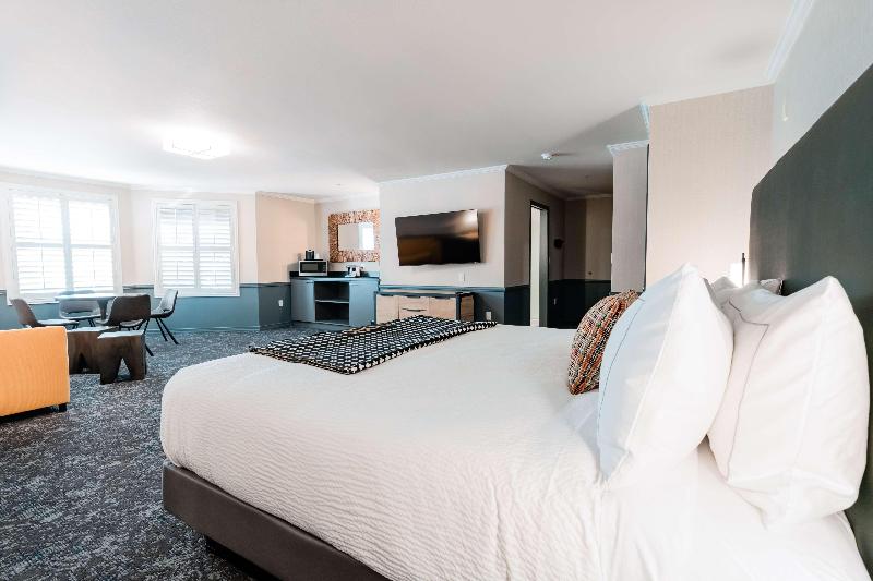 Hotel Nobo Cascade, Tapestry Collection By Hilton image