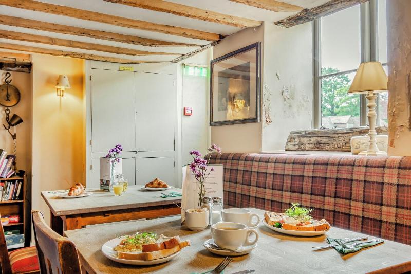 Tiger Inn image