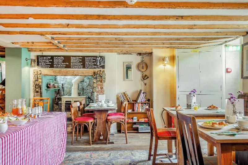 Tiger Inn image