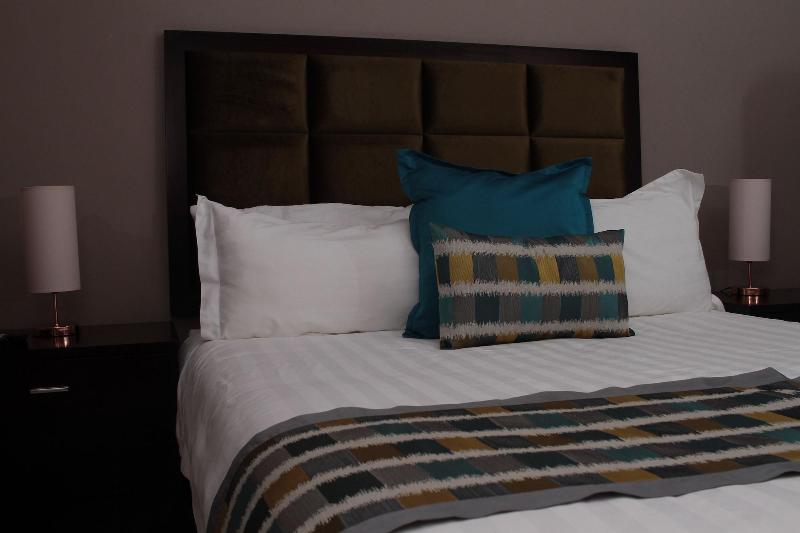 Triple Palms Bed And Breakfast image