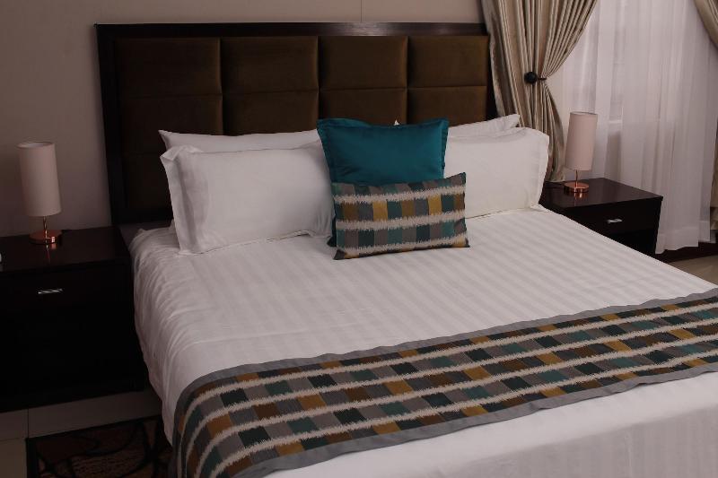 Triple Palms Bed And Breakfast image