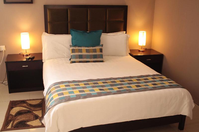 Triple Palms Bed And Breakfast image