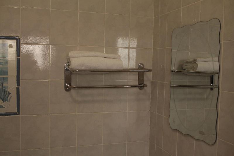 Triple Palms Bed And Breakfast image