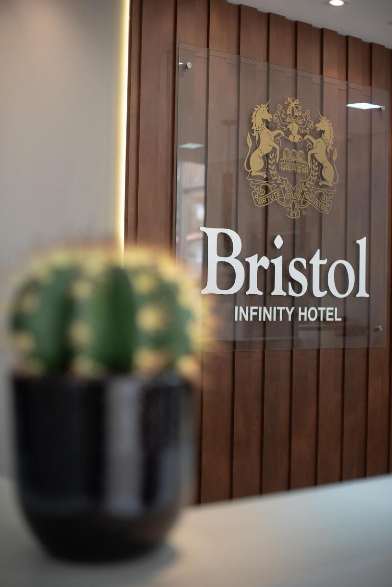 Bristol Infinity image