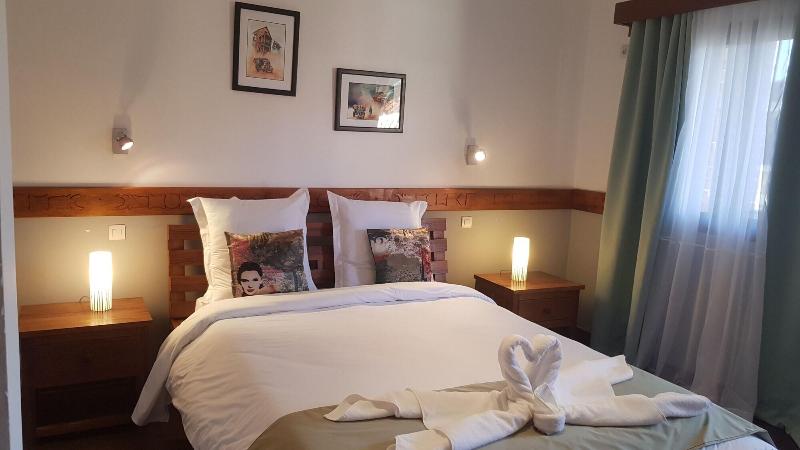 Ilo Hotel image