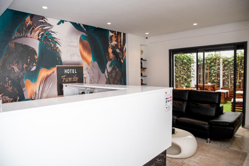 Lobby & Reception