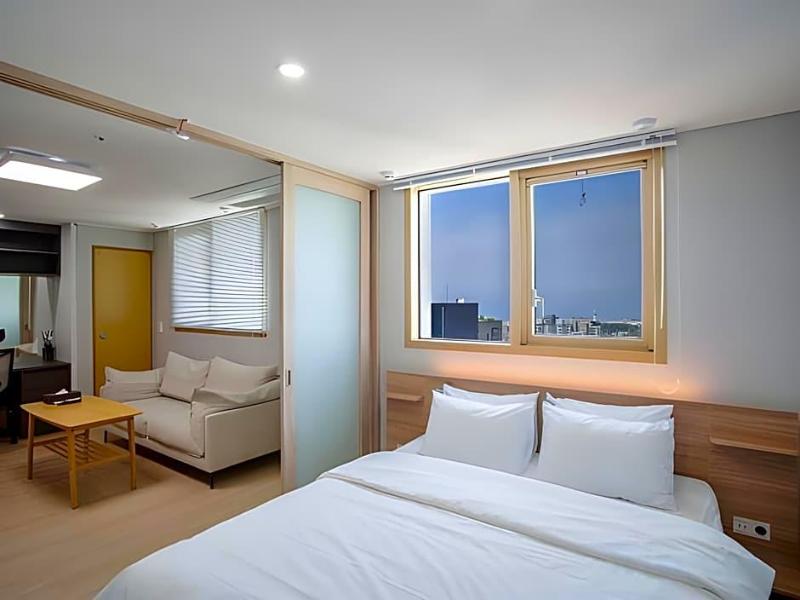 Jeju Central Park Residence image
