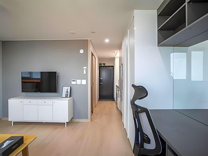 Jeju Central Park Residence image