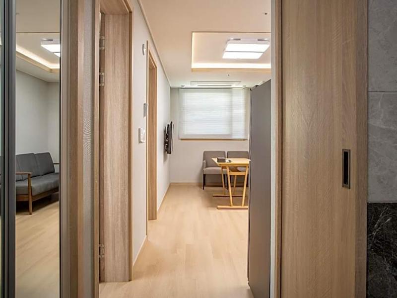 Jeju Central Park Residence image