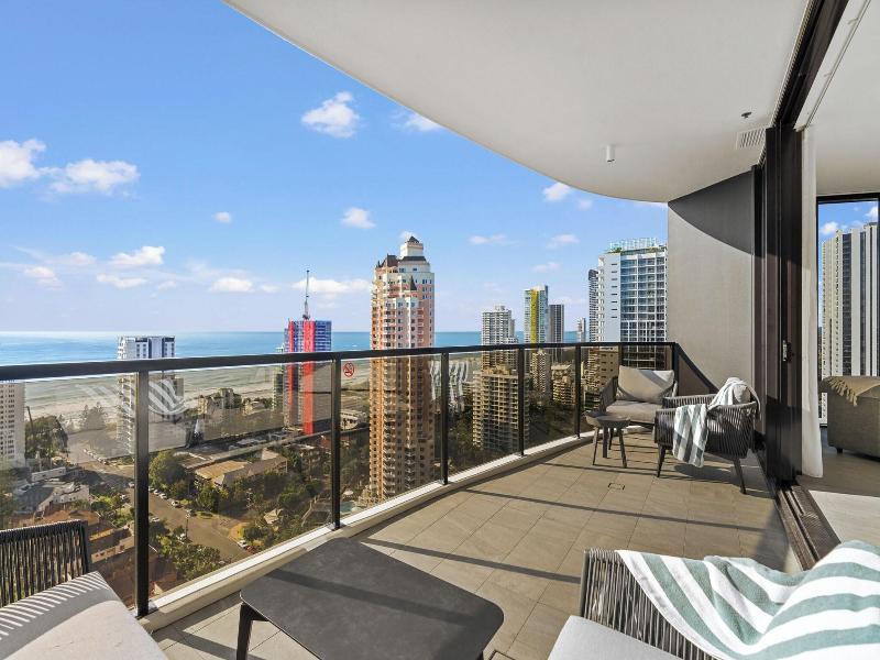 Encore Broadbeach image