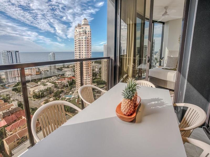 Encore Broadbeach image