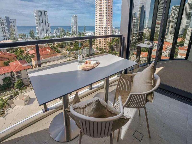 Encore Broadbeach image