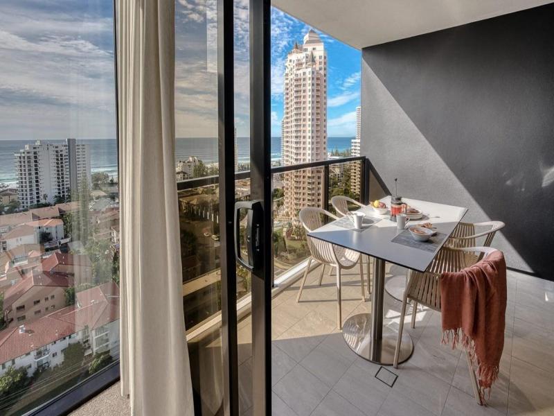 Encore Broadbeach image