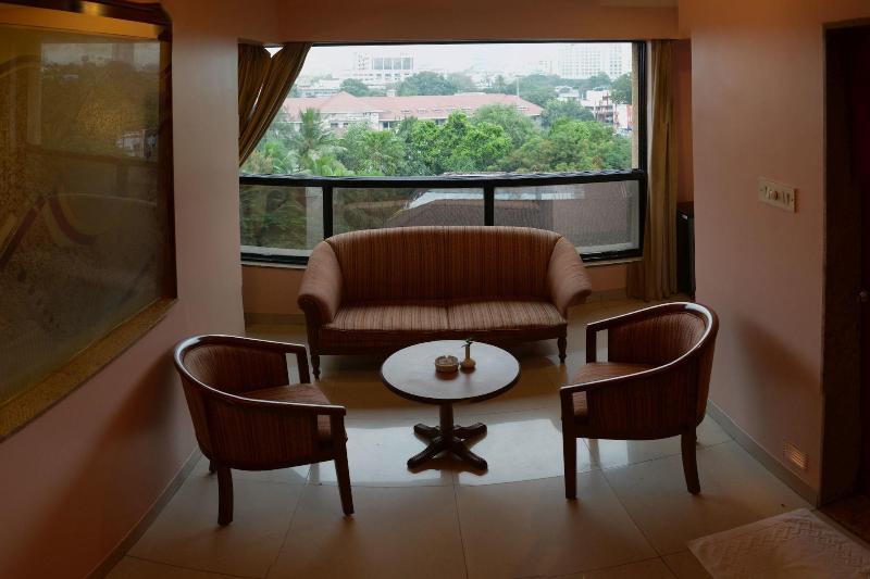 Hotel The Samrat image