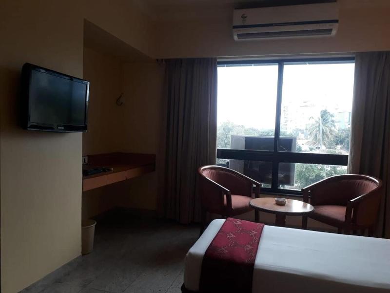 Hotel The Samrat image