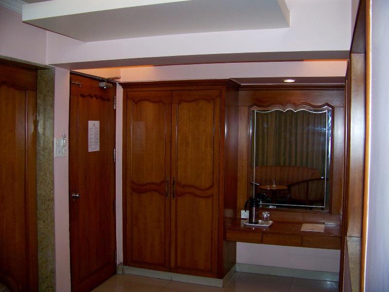Hotel The Samrat image