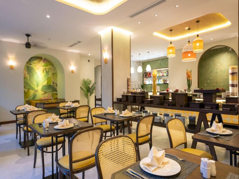 Cozy Danang Boutique Hotel image