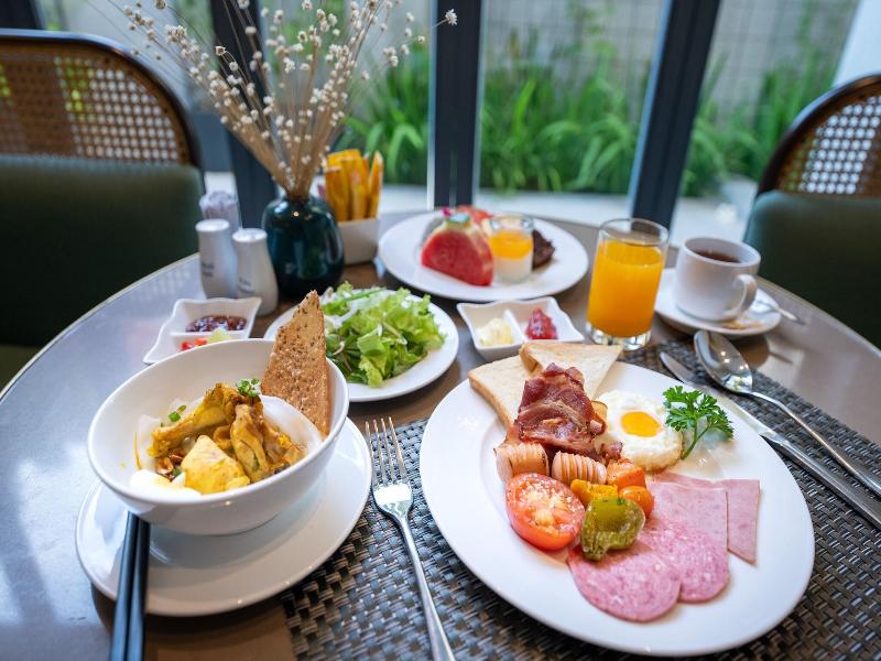 Cozy Danang Boutique Hotel image
