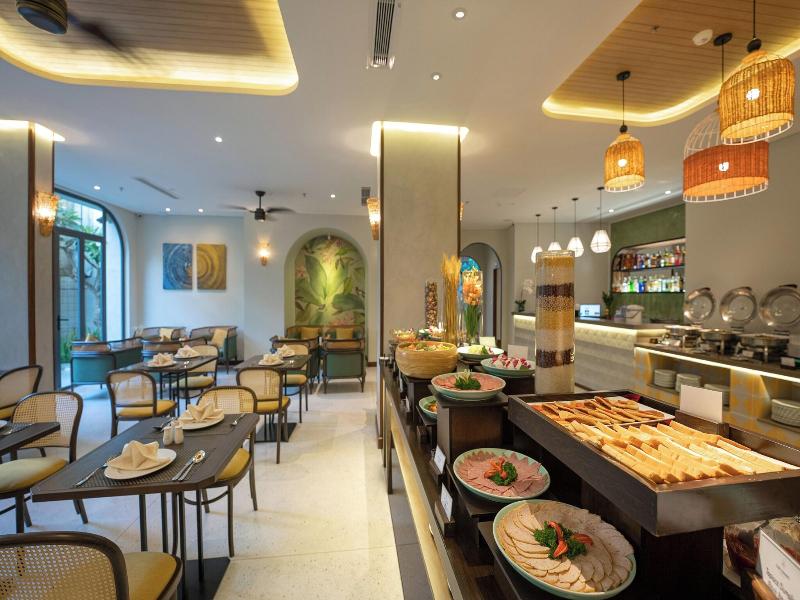 Cozy Danang Boutique Hotel image