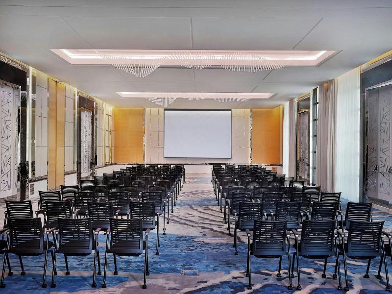 Marriott Resort Palm Jumeirah Dubai image