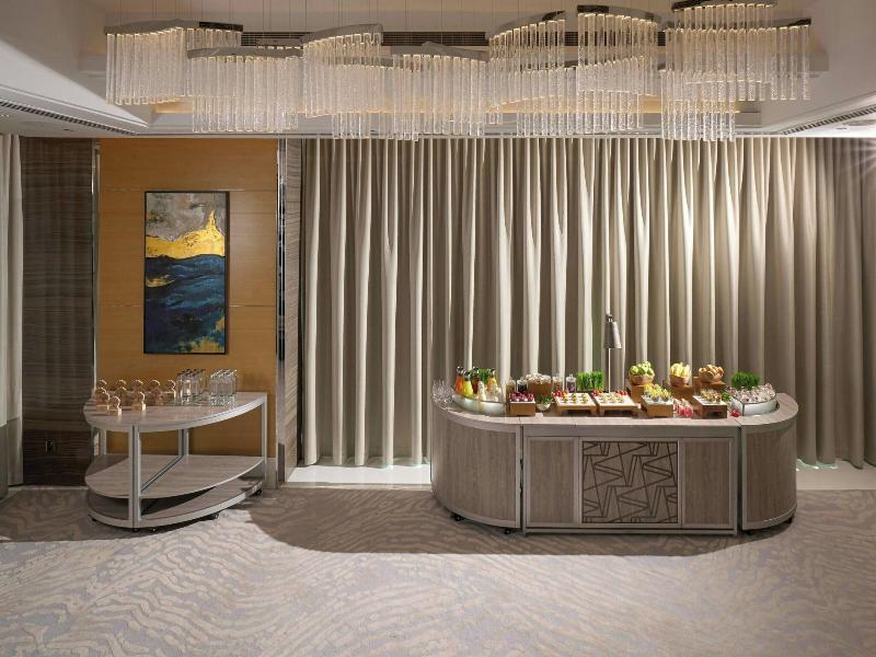Marriott Resort Palm Jumeirah Dubai image