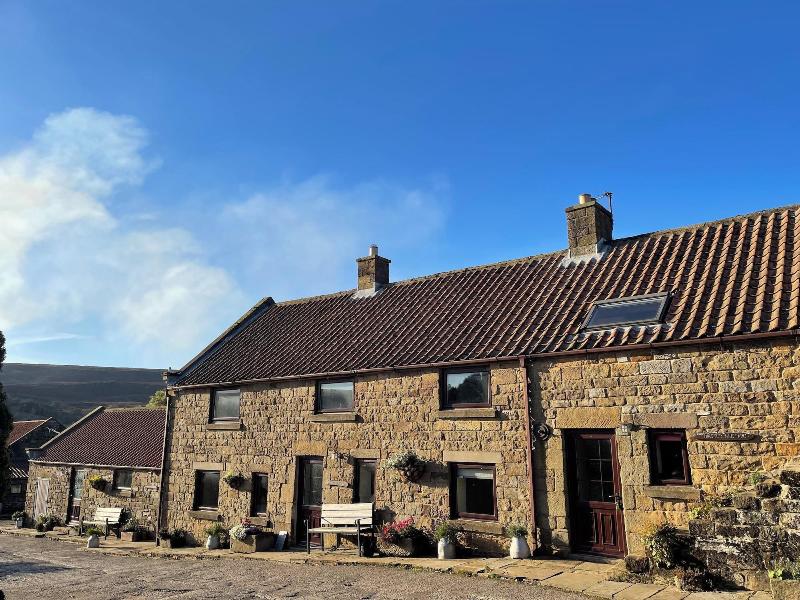 Craven Garth Cottages image