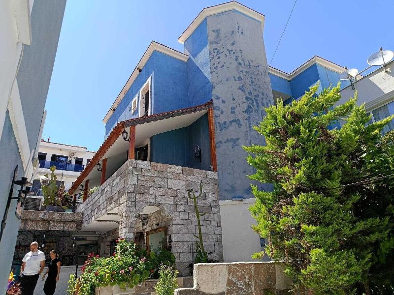 Mai Hotel image