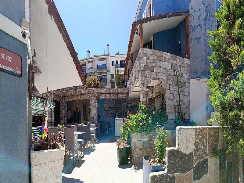 Mai Hotel image