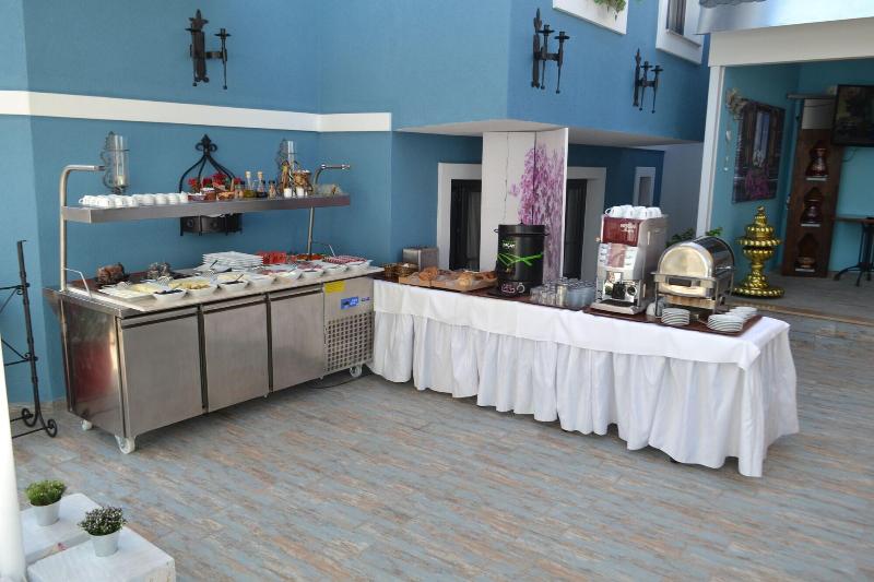 Mai Hotel image