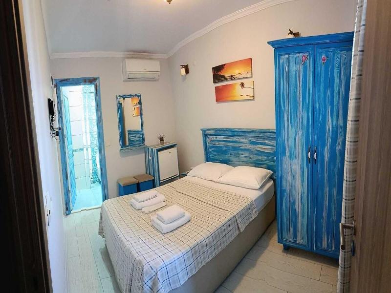 Mai Hotel image