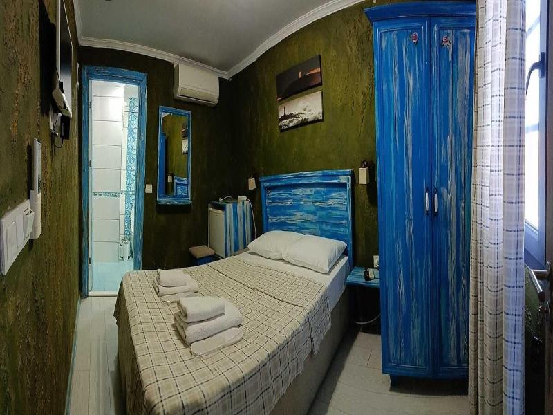 Mai Hotel image