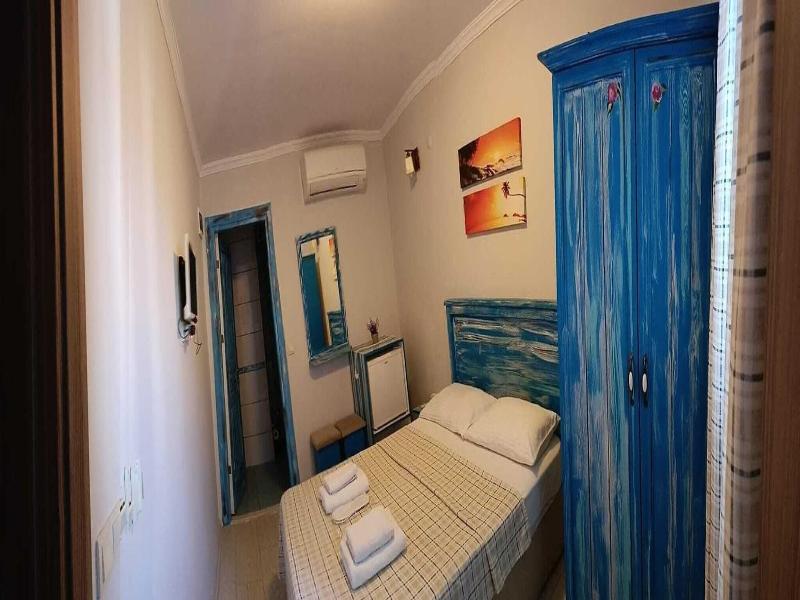 Mai Hotel image