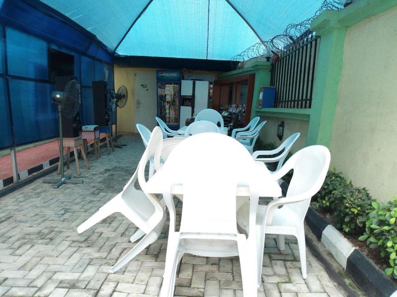 Link Majestic B2 Suites And Hotel