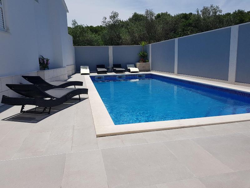 Baumgartner- Paradise Punta image