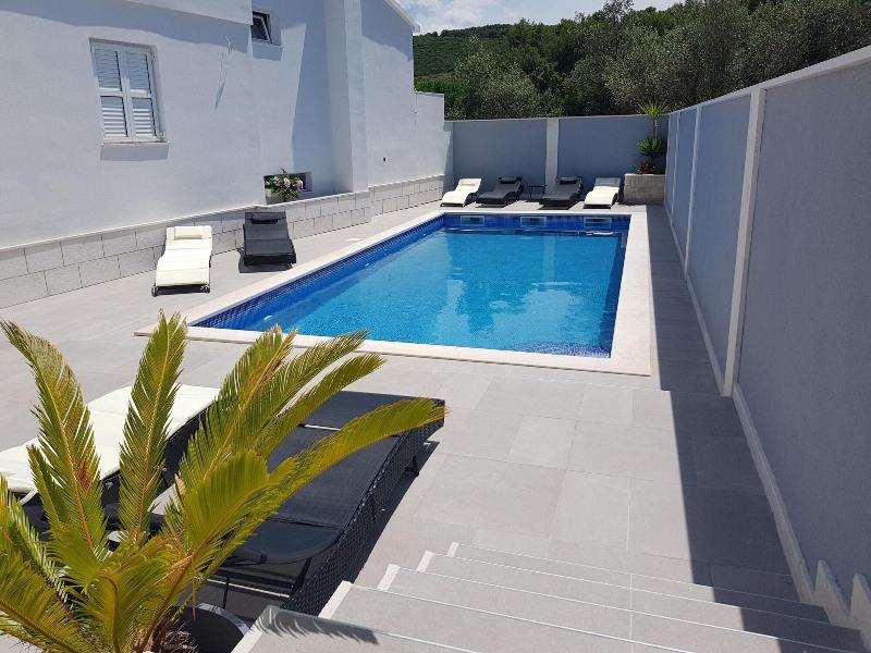 Baumgartner- Paradise Punta image