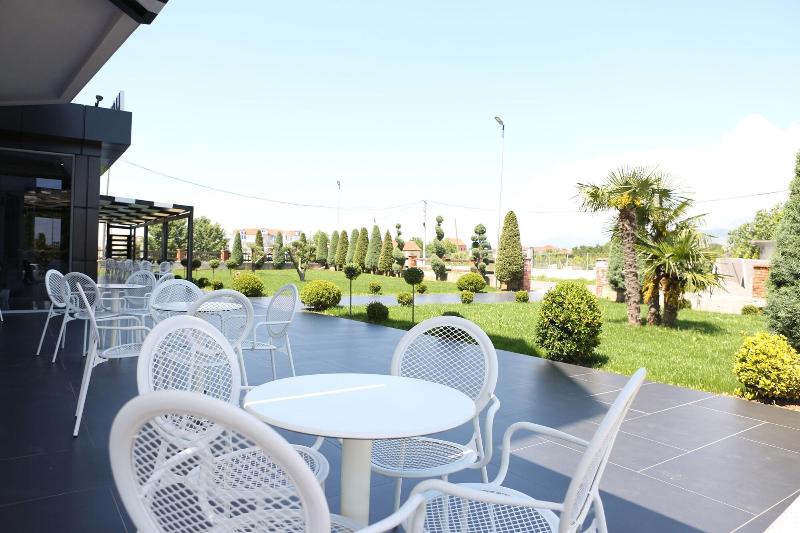 Hotel Holiday image
