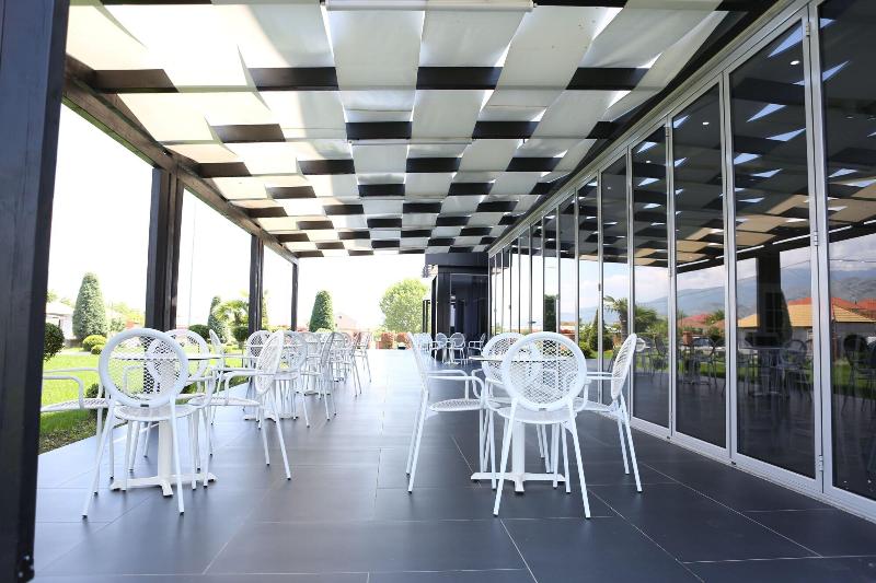 Hotel Holiday image