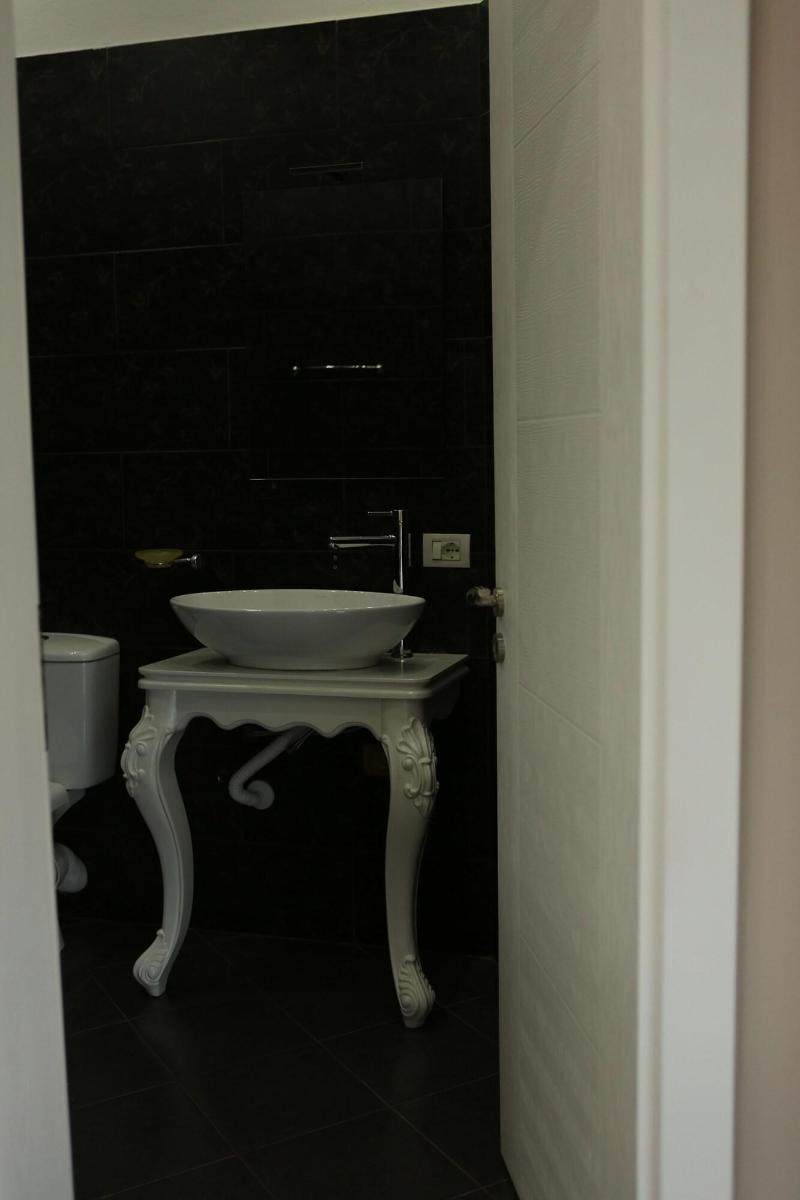 Hotel Holiday image