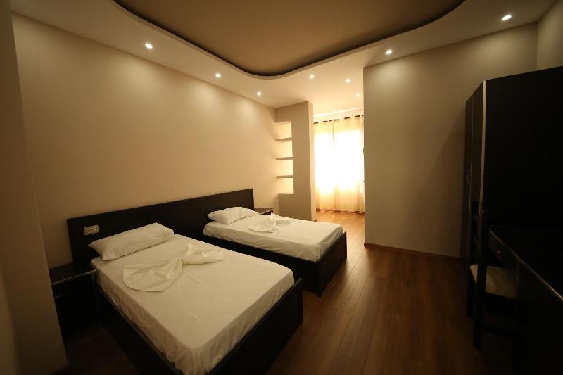 Hotel Holiday image
