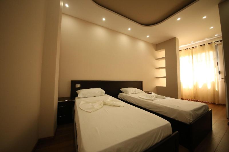 Hotel Holiday image