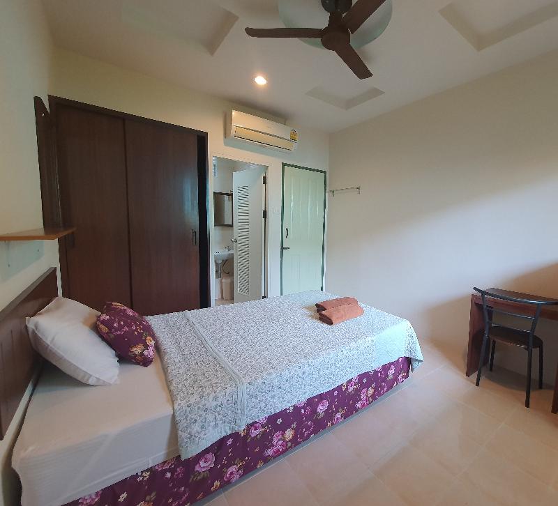 Baan Muchshima Hostel Phuket image