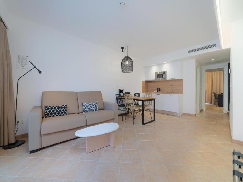 Arena Castillo Hotel image