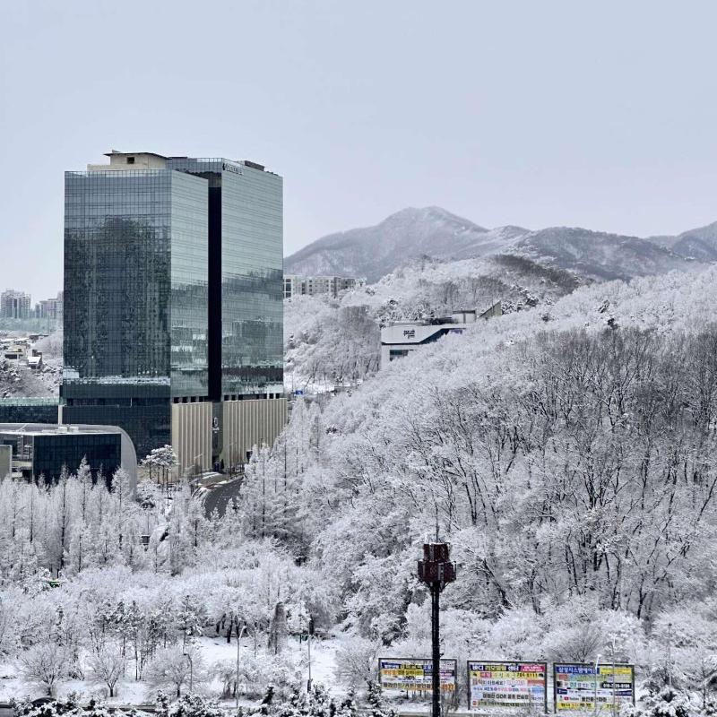 Doubletree By Hilton Seoul Pangyo Residences image