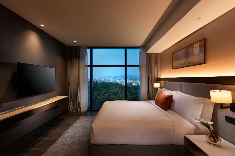 Doubletree By Hilton Seoul Pangyo Residences image