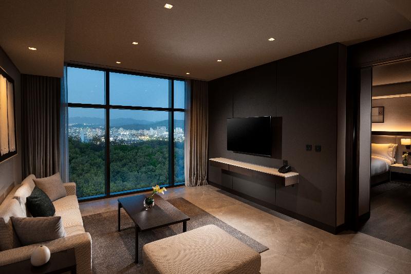Doubletree By Hilton Seoul Pangyo Residences image